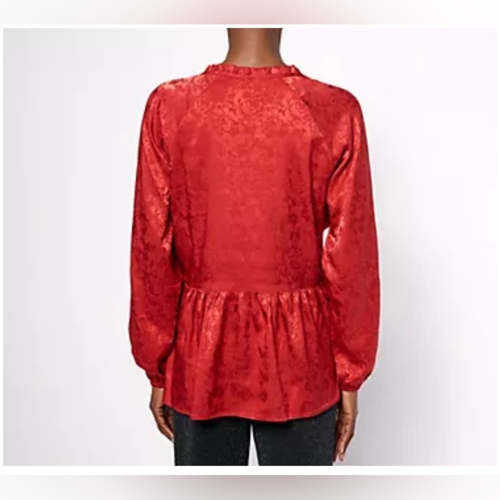 Isaac Mizrahi Live! Stretch Jacquard Shirred Peplum Blouse Dark Navy Size 12 - Picture 2 of 4